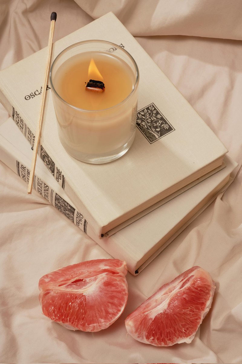 chaihotp's tweet photo. Rainy days are the perfect excuse for cozying up indoors!  What's your favorite rainy day activity? 📚☕️ #RainyDayVibes #CozyDay #bookworms https://t.co/8dTvlhdRck