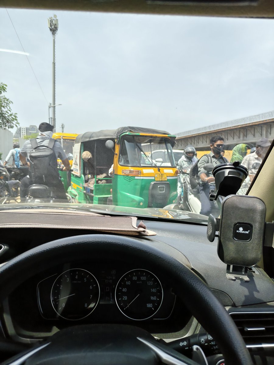 BC stuck in just area of 50 meter since last 1  hour. 
No Traffic Police . This problem is there since last 1 year from the day they have started working for Overbridge and pipeline.

હદ થઈ ગઈ છે હવે . #AhmedabadTraffic

This road of #Makarba #MgShowroom #SGHighyway service road.