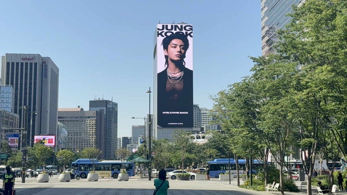 #JUNGKOOK #전광판 #광화문 #전역영상

youtube.com/shorts/7J1sZss…