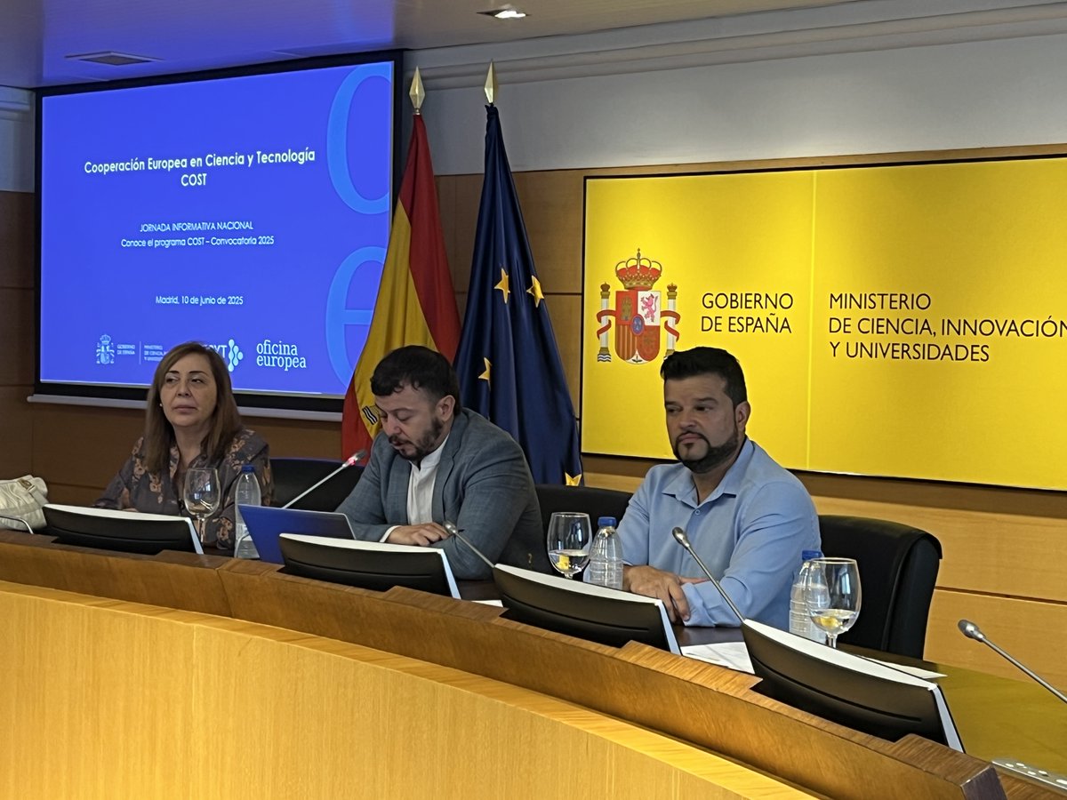 FECYT_Ciencia's tweet photo. 🌐🔬 Participamos en la Jornada informativa nacional sobre el Programa de Cooperación Europea en Ciencia y Tecnología “COST” donde hemos compartido las novedades de esta convocatoria que financia redes de cooperación y colaboración en todas las áreas científico-tecnológicas. https://t.co/bTfq8vorkq
