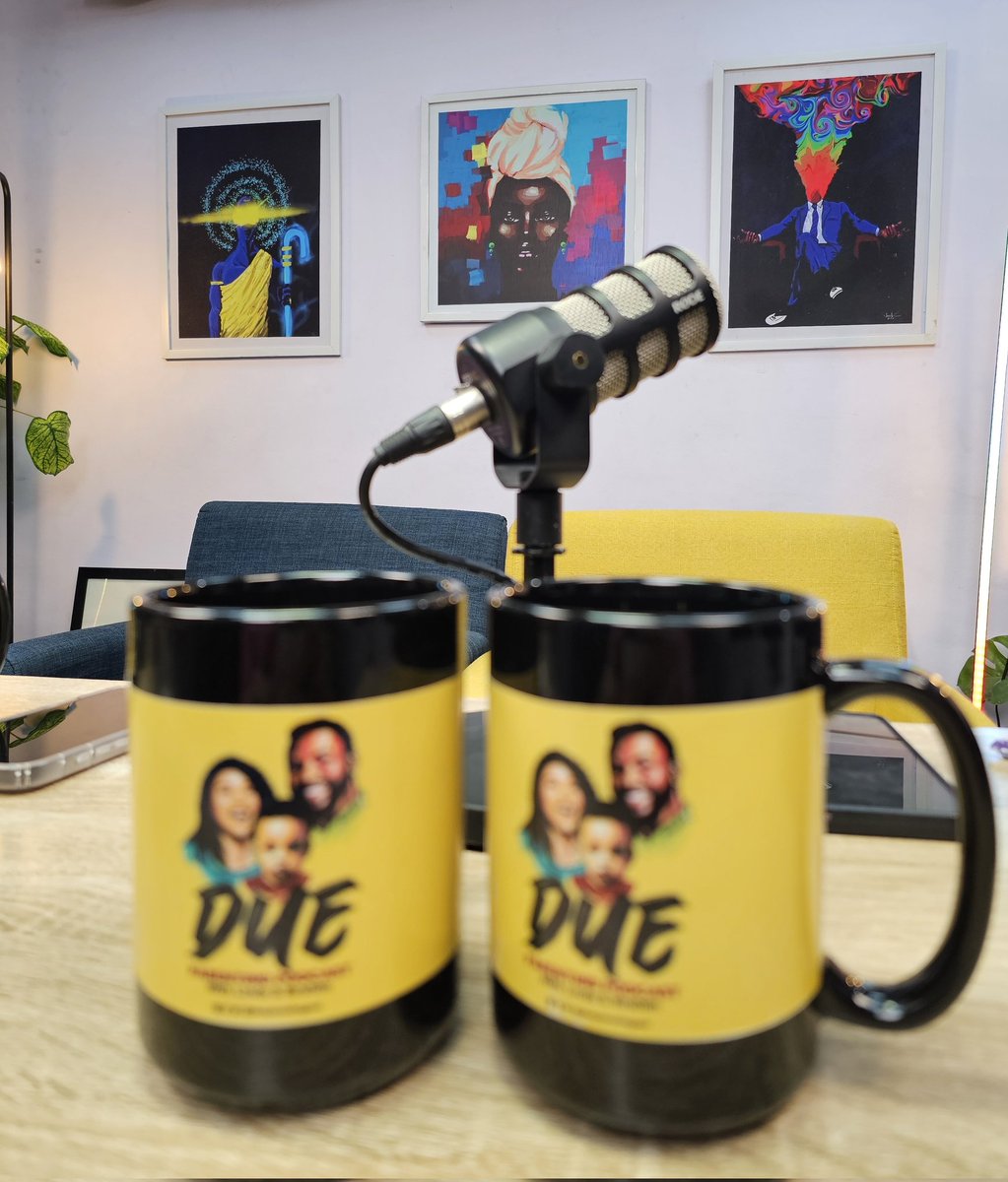 Cooking Season 3 🎙💛

Ps.
Peep some of my paintings on the wall 🤩

#dueparentingpod #SonOfAisha