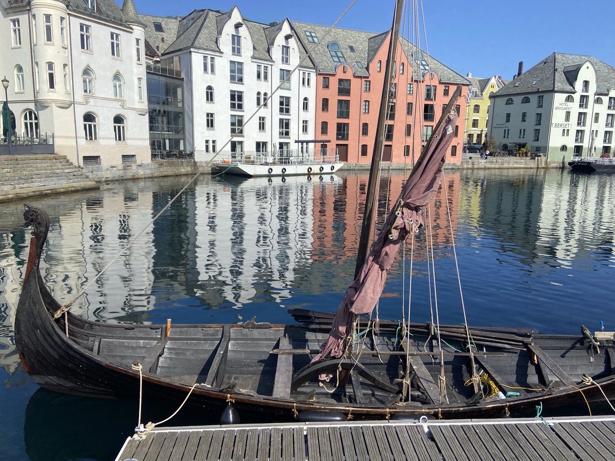 Mark Rowe tweet media