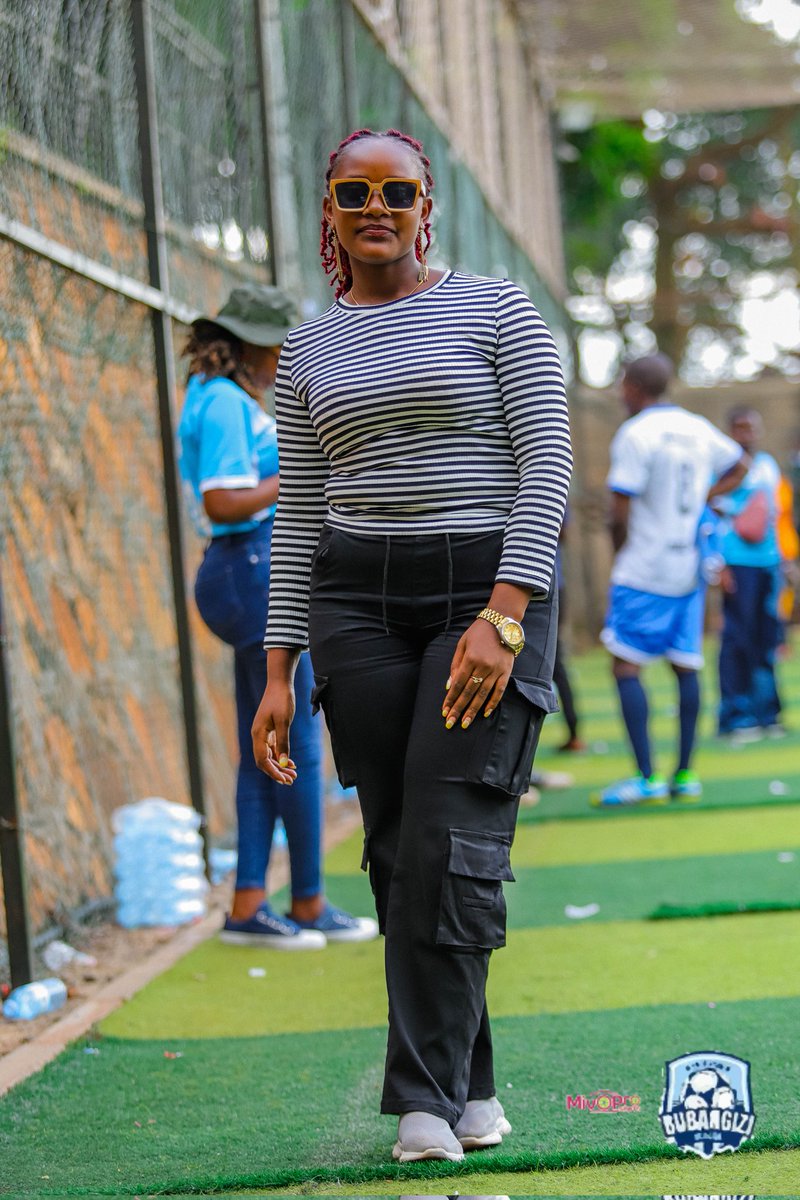 What do you know about ladies in spects??? 

<a href="/BubzLeague/">BUBZ League</a> ♥️