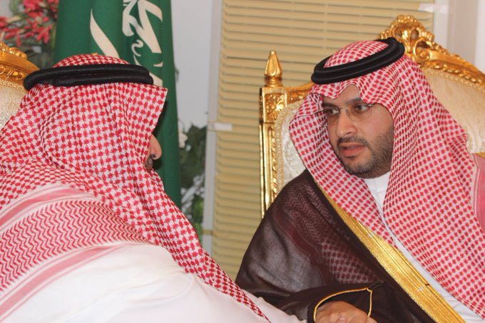 سمو وزير الدولة عضو مجلس الوزراء
 الأمير تركي بن محمد بن فهد بن عبدالعزيز 
يقدّم العزاء لمعالي الأستاذ سعود القحطاني 
وإخوانه في وفاة والده الشيخ عبدالله بن سالم 
الوهابي القحطاني -رحمه الله وغفر له -