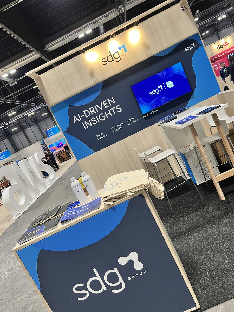 SDg Group presente en el #AWSSummit en #Madrid ✨ Estamos emocionadxs de ser #SilverSponsors de uno de los eventos tecnológicos más esperados del año. Visítanos en el stand #S5 ¡Te esperamos! #AWSSummits