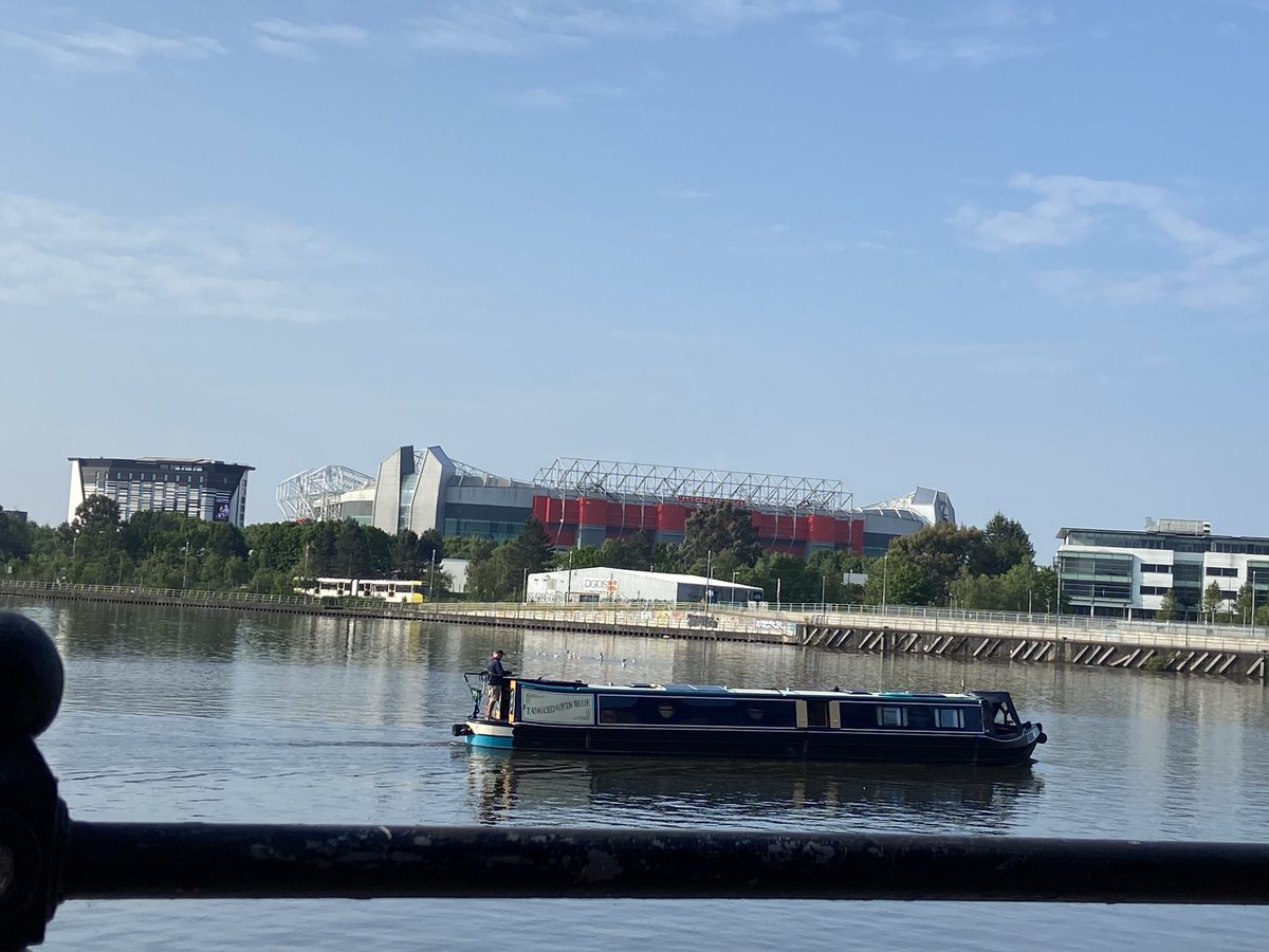 Beautiful view from the office this morning 🇾🇪 #MUFC #Salford #TheQuays