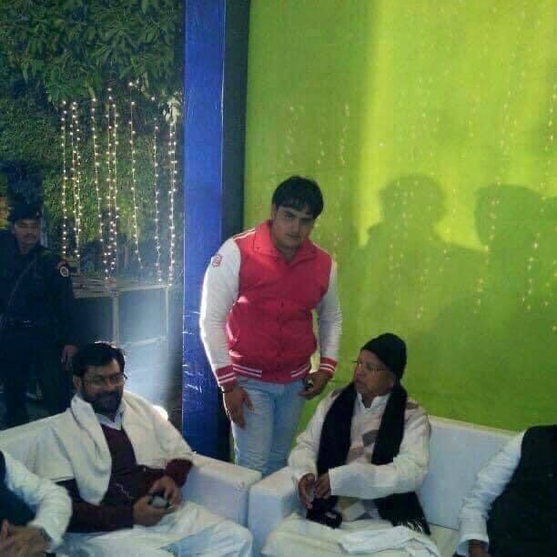praveen yadav noida (@praveennoida63) on Twitter photo सामाजिक न्याय के पुरोधा व समाजवादी नेता आदरणीय लालू प्रसाद यादव जी को जन्मदिन की बहुत बहुत बधाई एवं हार्दिक शुभकामनाएं। <a href="/laluprasadrjd/">Lalu Prasad Yadav</a> सामाजिक न्याय के पुरोधा व समाजवादी नेता आदरणीय लालू प्रसाद यादव जी को जन्मदिन की बहुत बहुत बधाई एवं हार्दिक शुभकामनाएं। <a href="/laluprasadrjd/">Lalu Prasad Yadav</a>