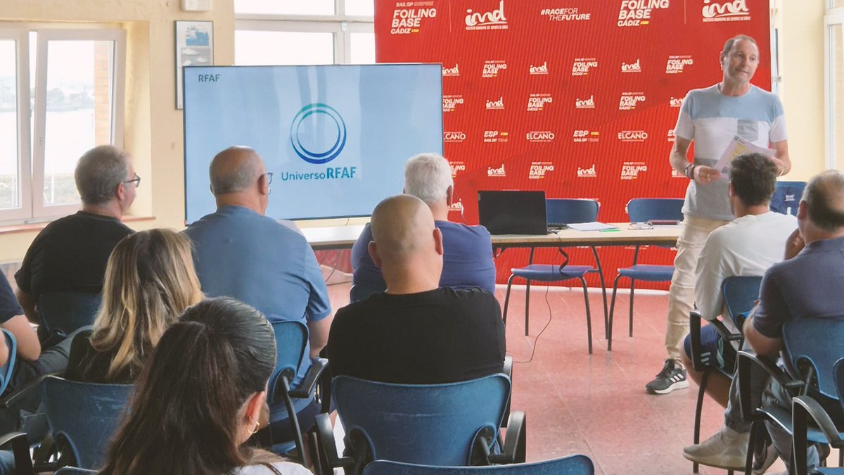 RFAF (@rfaf) on Twitter photo 🌀 𝔼𝕝 𝔽𝕦́𝕥𝕓𝕠𝕝 𝕖𝕤 𝕌𝕟𝕚𝕧𝕖𝕣𝕤𝕠
👥 El presidente-delegado <a href="/RFAFCadiz/">RFAF - Delegación de Cádiz</a>, José A. Neva, presentaba ayer este proyecto a los clubes de la bahía de Cádiz en las instalaciones del CN ElCano.
👥De la misma forma, los compañeros de <a href="/RFAFSevilla/">RFAF - Delegación de Sevilla</a> hicieron lo propio en las 🌀 𝔼𝕝 𝔽𝕦́𝕥𝕓𝕠𝕝 𝕖𝕤 𝕌𝕟𝕚𝕧𝕖𝕣𝕤𝕠
👥 El presidente-delegado <a href="/RFAFCadiz/">RFAF - Delegación de Cádiz</a>, José A. Neva, presentaba ayer este proyecto a los clubes de la bahía de Cádiz en las instalaciones del CN ElCano.
👥De la misma forma, los compañeros de <a href="/RFAFSevilla/">RFAF - Delegación de Sevilla</a> hicieron lo propio en las