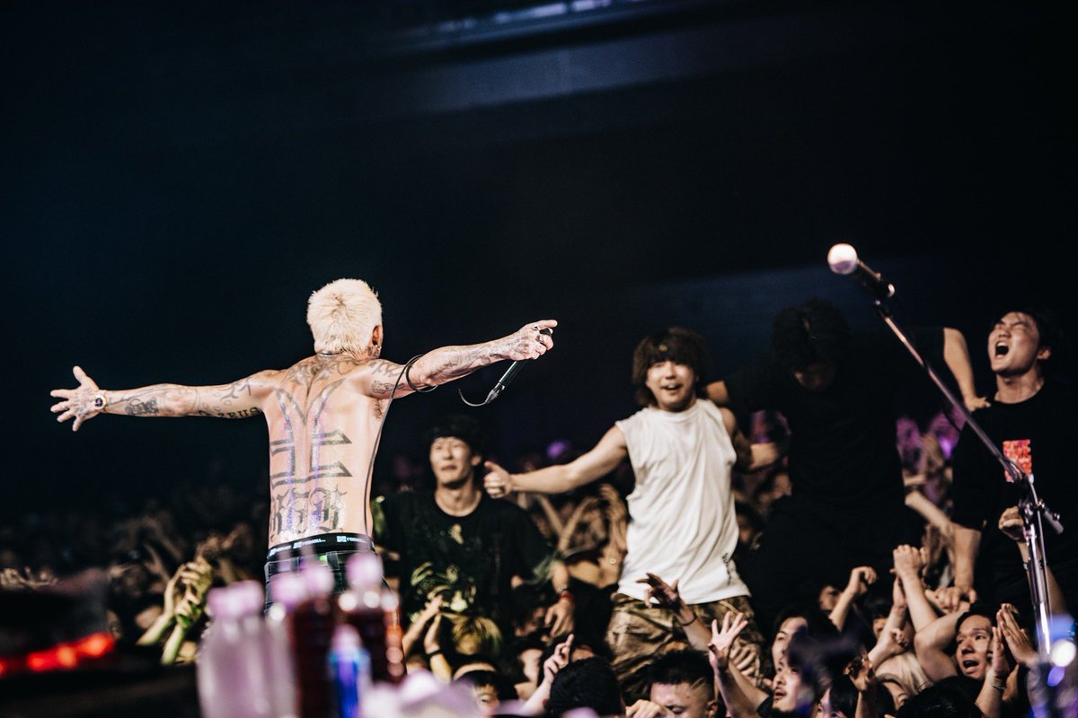 RIZE (@rize_official) on Twitter photo RIZE LIVE TOUR 2025 "NOLU"
-EXTRA SHOW-
2025.06.04. at KT Zepp Yokohama
<a href="/ozrosaurus045/">OZROSAURUS</a>
<a href="/Jesse_McFaddin/">Jesse McFaddin</a>
<a href="/KanekoNobuaki/">金子ノブアキ Official</a>
<a href="/kenken_RIZE/">KenKen</a>
<a href="/AstroGuitar_Rio/">Rio / AstroGuitar</a>
E.D.O.(Shen(Def Tech), SONSHI MC, Saga, GUTCH SCIENCE)
photo by <a href="/cherrychillwill/">cherrychillwill</a>
#RIZE
#NOLU RIZE LIVE TOUR 2025 "NOLU"
-EXTRA SHOW-
2025.06.04. at KT Zepp Yokohama
<a href="/ozrosaurus045/">OZROSAURUS</a>
<a href="/Jesse_McFaddin/">Jesse McFaddin</a>
<a href="/KanekoNobuaki/">金子ノブアキ Official</a>
<a href="/kenken_RIZE/">KenKen</a>
<a href="/AstroGuitar_Rio/">Rio / AstroGuitar</a>
E.D.O.(Shen(Def Tech), SONSHI MC, Saga, GUTCH SCIENCE)
photo by <a href="/cherrychillwill/">cherrychillwill</a>
#RIZE
#NOLU