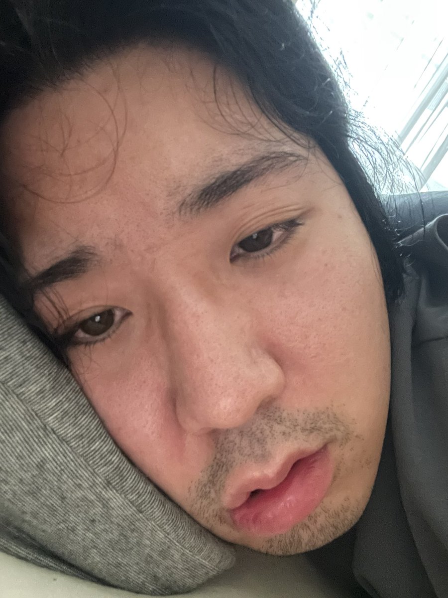 Ganloss's tweet photo. マジで昨日から高熱でダウンしてます
配信できませんすいません https://t.co/CN7NlsOXwo