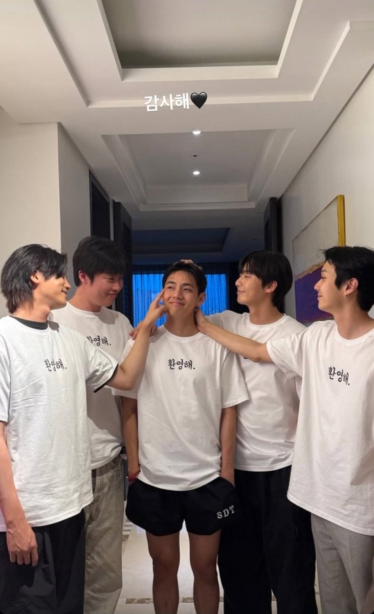 환영해.
감사해🖤

ㄱㅇㅇ