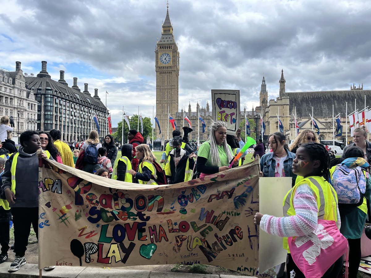 Happy ‘International Day of Play’! We will be marching to parliament square, to make a noise, to make the provision of play a legal responsibility for gov and to make funding available. #play #article31 #free #children