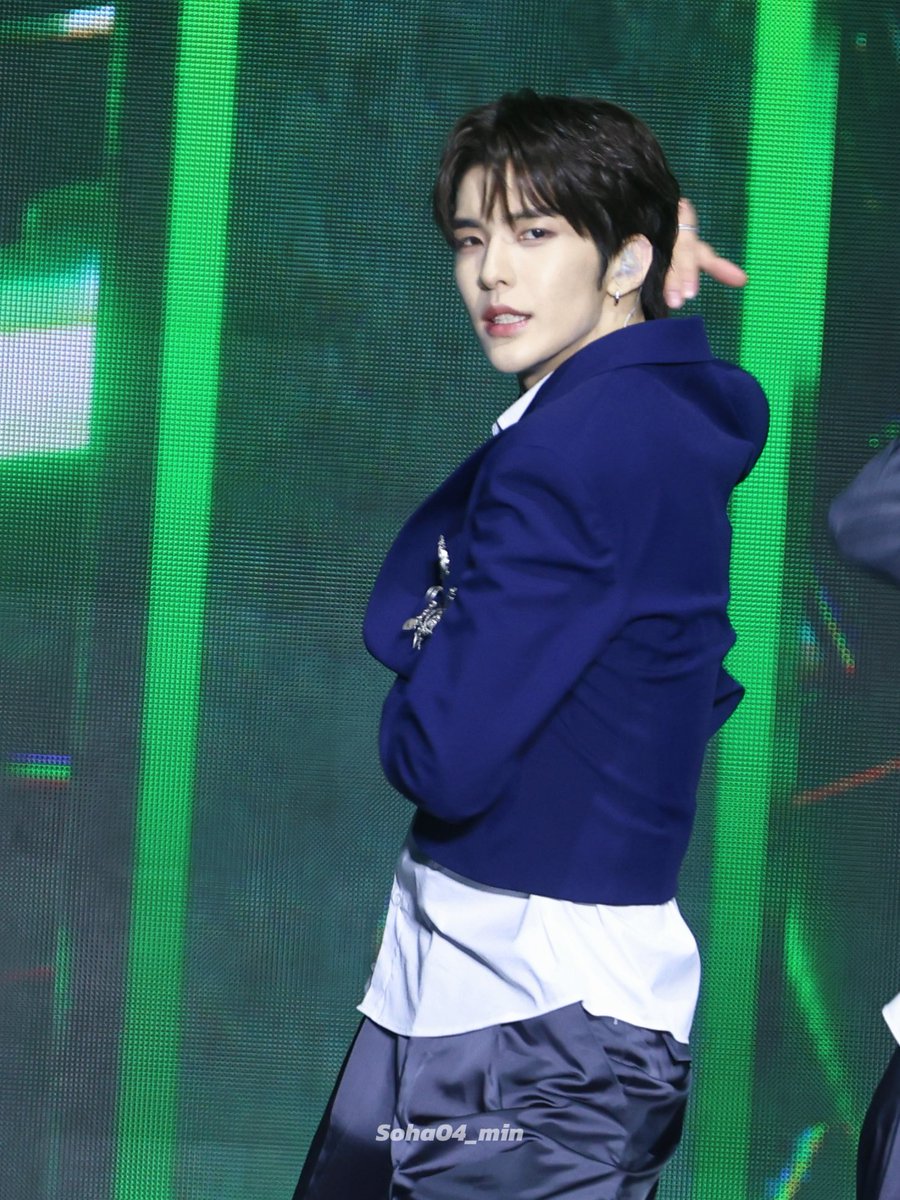 Soha04_min's tweet photo. 250509 SMT

#송하 #SONGHA #SMNBG #SMTR25 https://t.co/U1QXCdj1xx