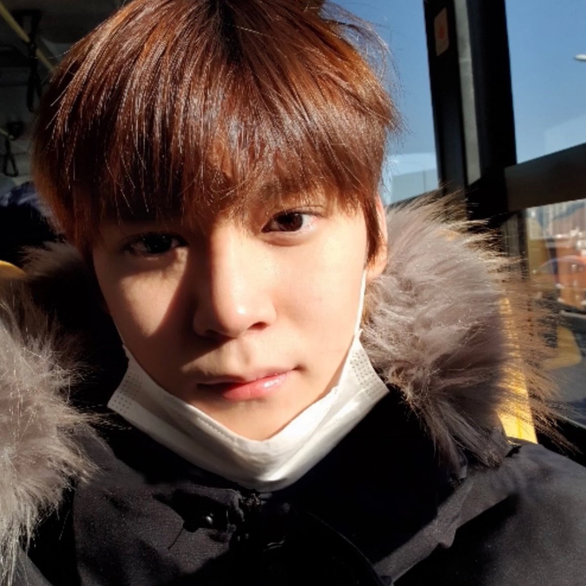 영원즈 대충 이 시절에 만났으니까... 둘이 연생으로 처음봣을때 이랬다는거잖음....
이때 은석이180 성찬이182라 스펙도 비슷했던거잖아... 
연생들 기죽이고 다닌 이분들 시절 더 궁금해짐