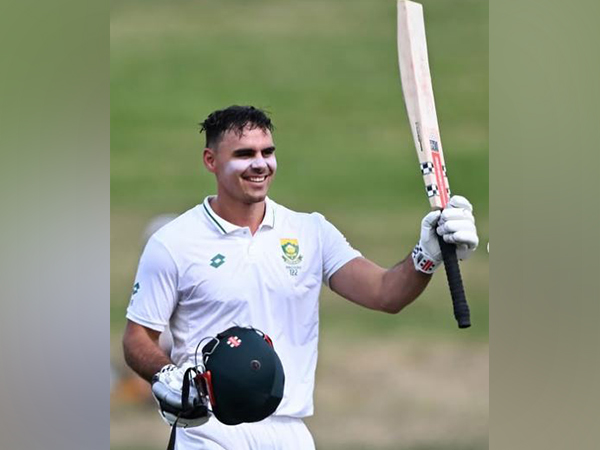 ani_digital's tweet photo. Ancestry in UK, aim for Proteas glory: Will SA's Bedingham give Tests a tangible symbol of love at Lord's?
Read @ANI Story | https://t.co/1P8NfY37ZU
#DavidBedingham #SouthAfrica #AUSvsSA #WTCfinal #cricket https://t.co/7TmuXVRr2N