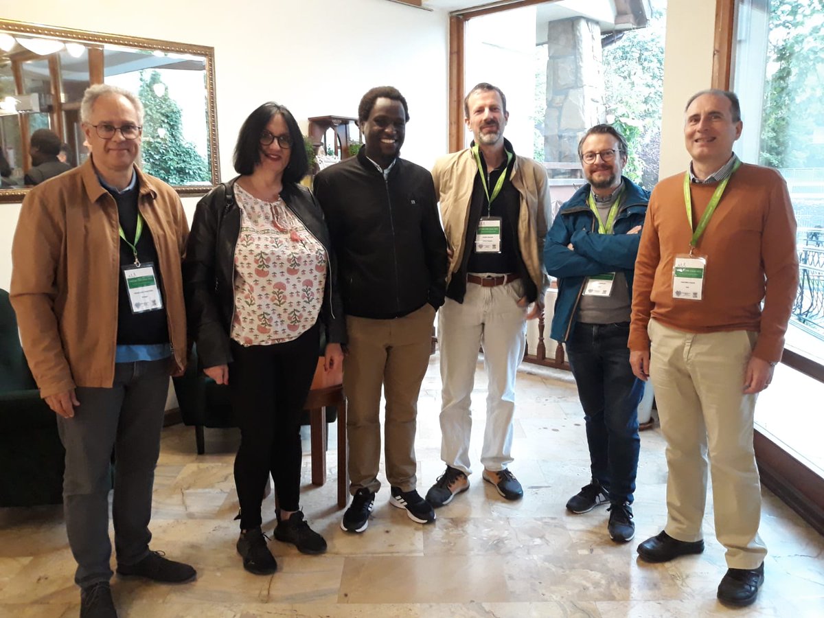 🥳A strong representation of FC-RELAX partners  to the #NMR school  <a href="/AmpereNMR/">AMPERE NMR SCHOOL</a> in #Zakopane ! DC Kahinga Kamau and PIs Lionel Broche, Fabien Ferrage, Danuta Kruk,  Giacomo Parigi and Pedro Sebastiao providing lectures on nuclear relaxation
<a href="/UNI_FIRENZE/">Università di Firenze</a> 
<a href="/MSCActions/">Marie Skłodowska-Curie Actions</a> 
<a href="/cerm_cirmmp/">CERM/CIRMMP Infrastructure</a>