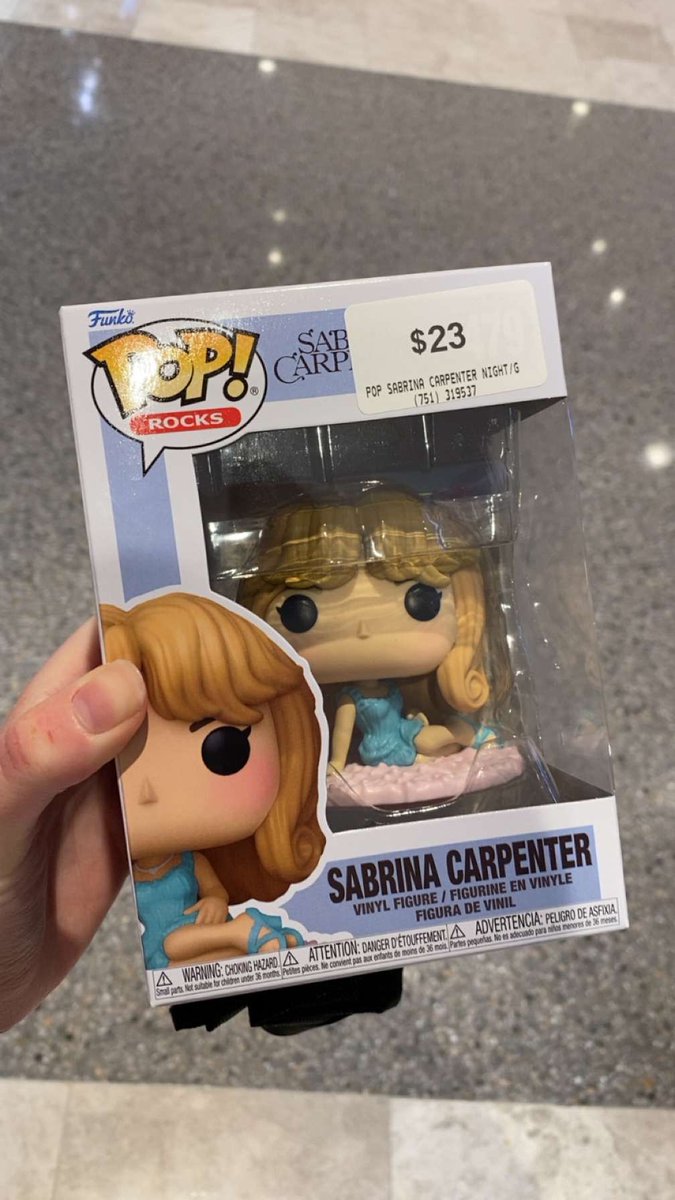 Princessleah136's tweet photo. goods secured 😊🩵 @OriginalFunko @SabrinaAnnLynn @EBGamesAus https://t.co/kJhdREr0fa