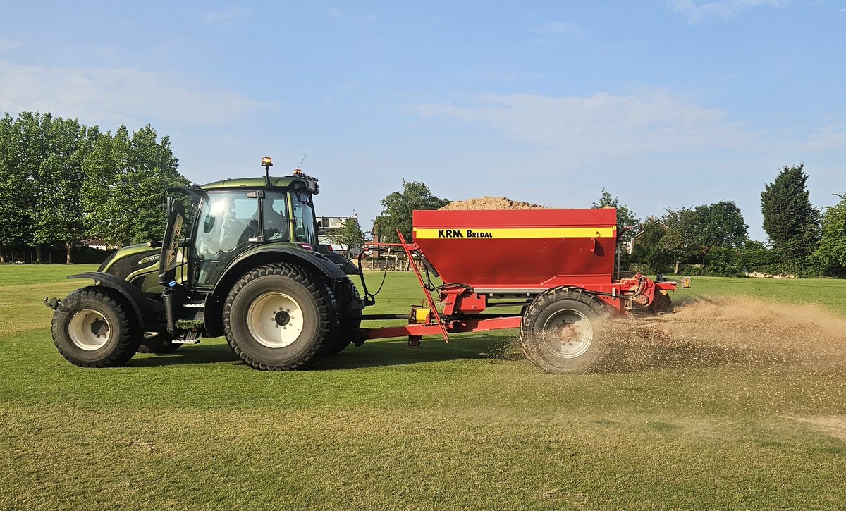 Norman Manifold tweet media