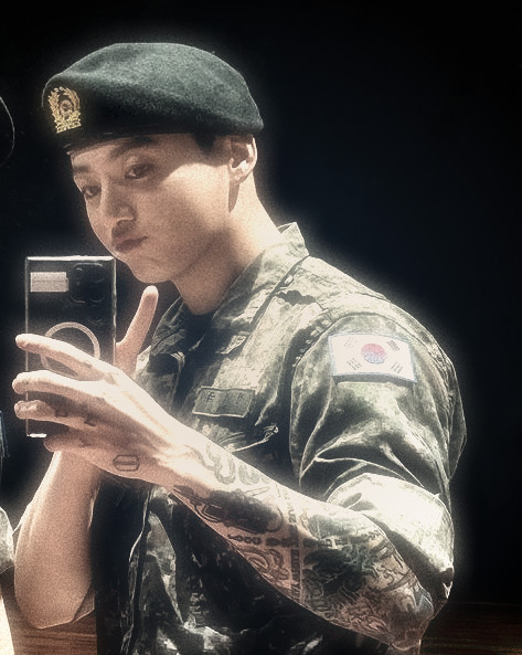 _StillWithux's tweet image. 🤍🩶🤍