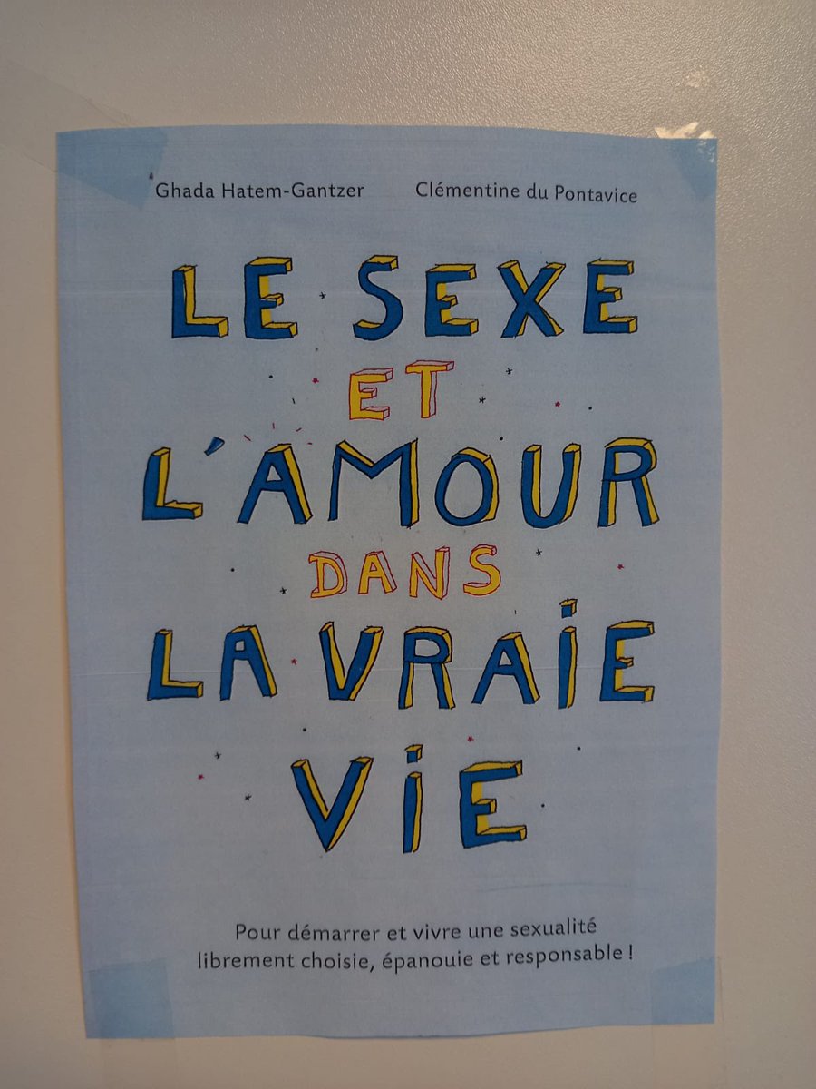 Isra_Love_'s tweet photo. @soseducation @louisfouch3 Entre autres affiches, voici ce qui est placardé en salle des profs (lycée)
 … https://t.co/dFXPZJg9ct