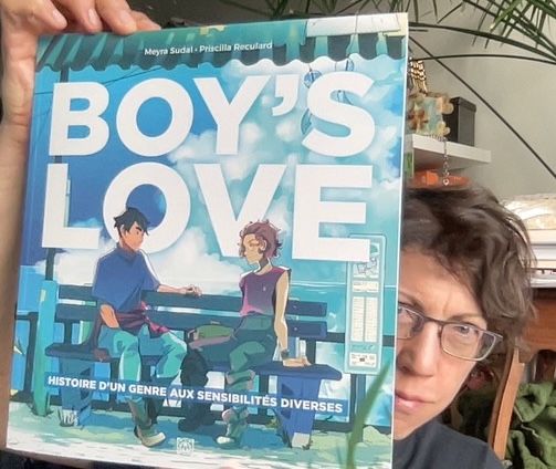 アニエス.ジアール (@agnesgiard) on Twitter photo Interrogée sur le #boyslove par Pierre Niedergang, je dissèque les jeux de rôle #homoérotiques au #Japon dans l'ouvrage de Meyra Sudal et <a href="/Priscimangas/">Priscilla Reculard</a>. Merci <a href="/YnnisEditions/">Ynnis Éditions</a> Interrogée sur le #boyslove par Pierre Niedergang, je dissèque les jeux de rôle #homoérotiques au #Japon dans l'ouvrage de Meyra Sudal et <a href="/Priscimangas/">Priscilla Reculard</a>. Merci <a href="/YnnisEditions/">Ynnis Éditions</a>