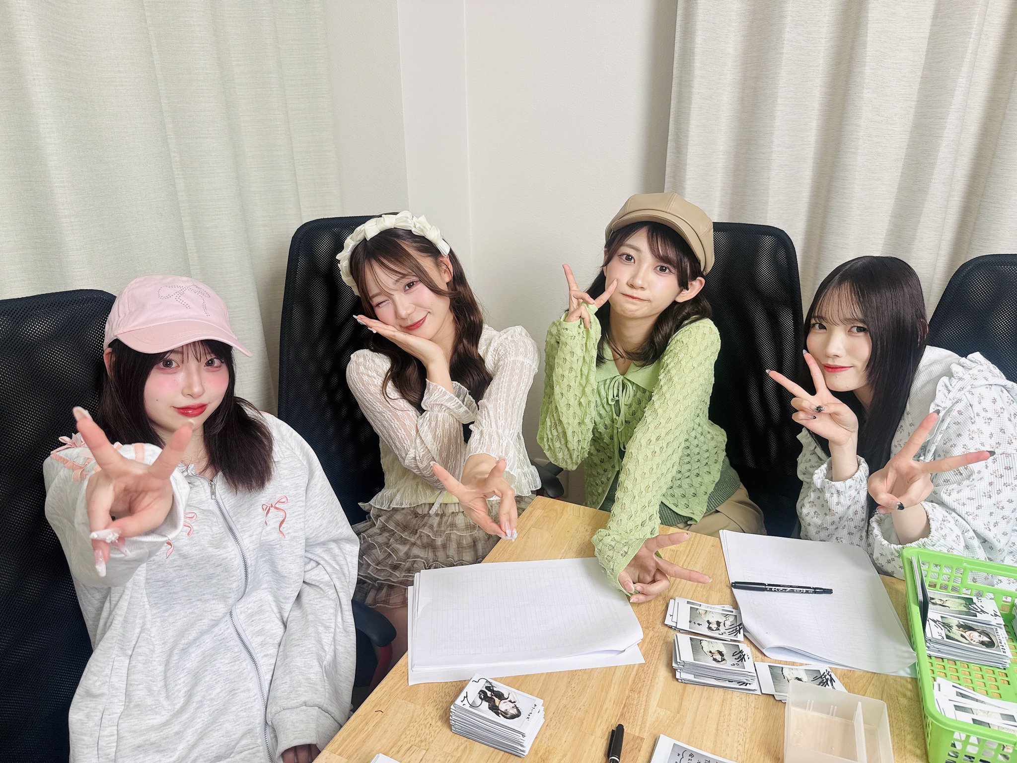 CUTIE STREET きゅーすと 川本笑瑠 真鍋凪砂 ペアチェキ 川本笑瑠(CUTIE STREET） (@emiru_cs0422) / X