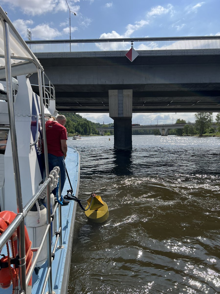 Příprava na zkoušku z vedení plavidla pomocí radaru, i to patří k práci mých kolegyň a kolegů ⛴️⚓️#vnitrozemskaplavba