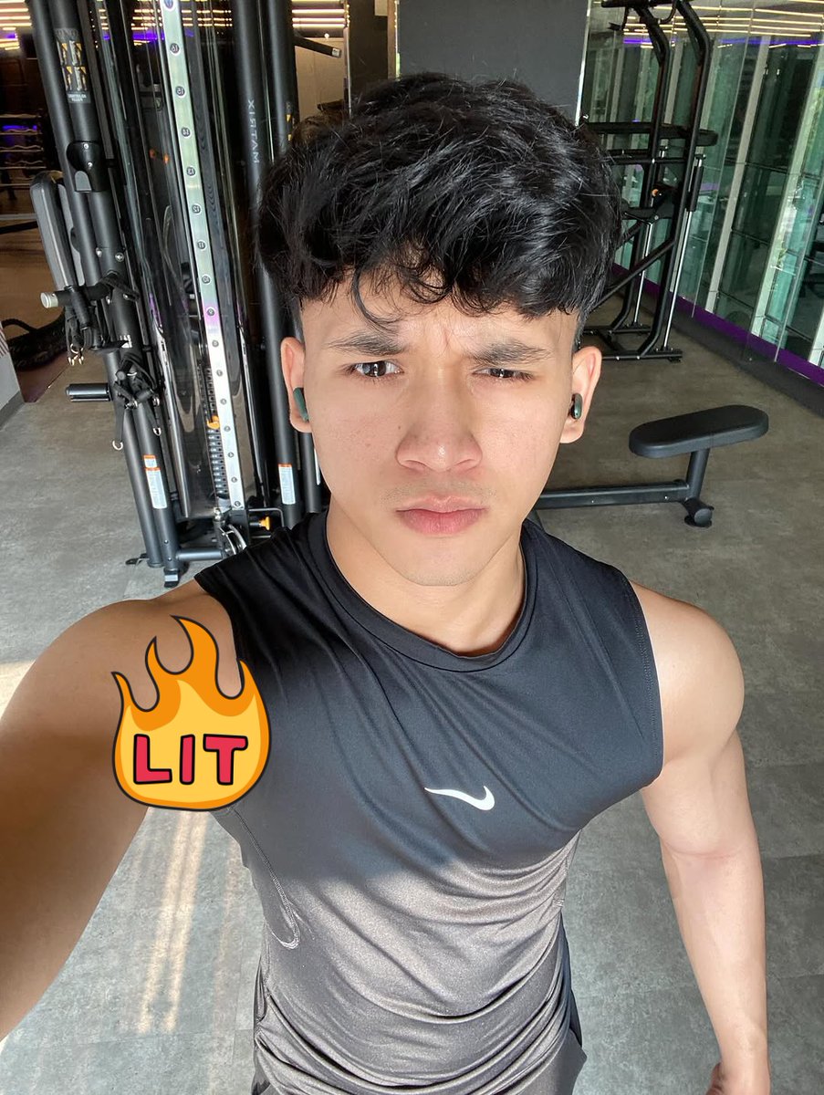 noturfadd's tweet photo. maaf mukanya agak ngeselin🙏 https://t.co/qhbpONVGsj