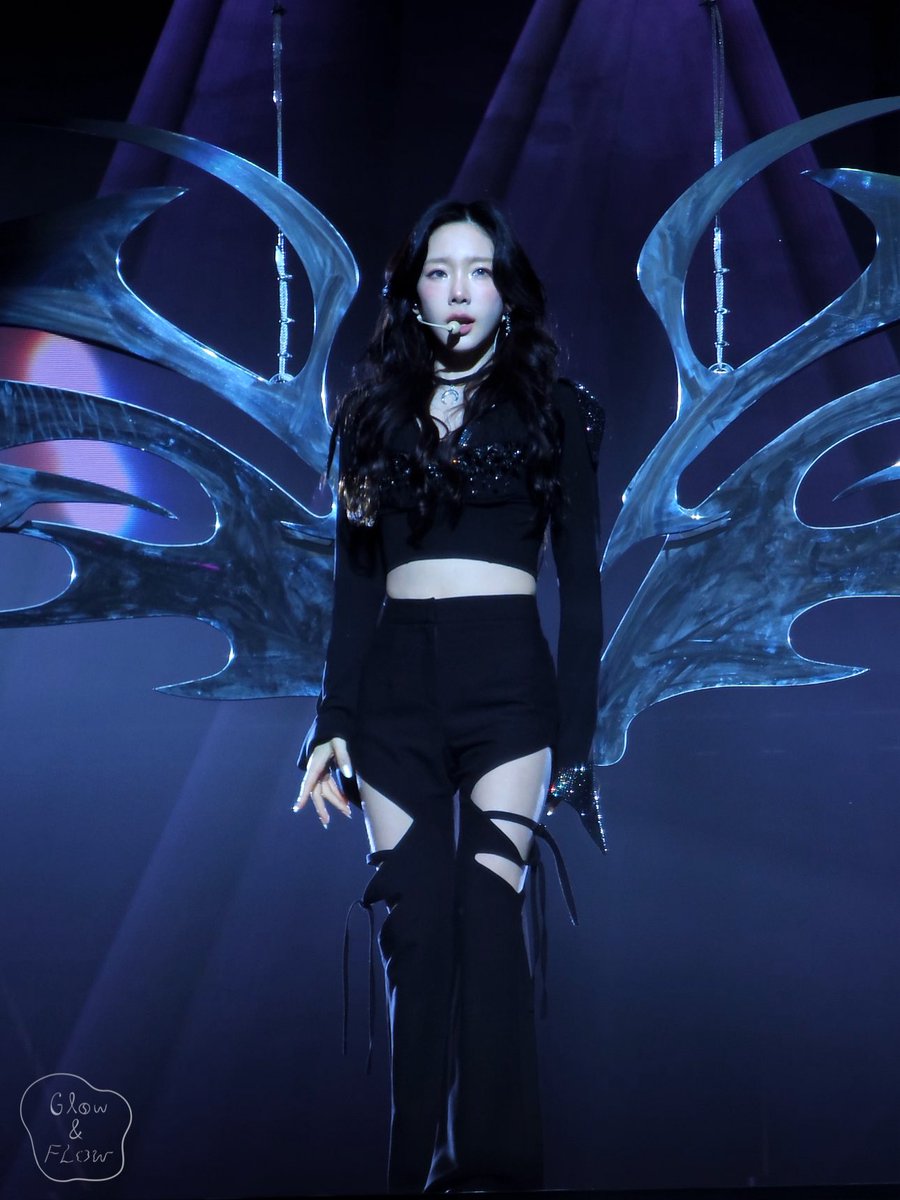 glowflow_cam tweet media