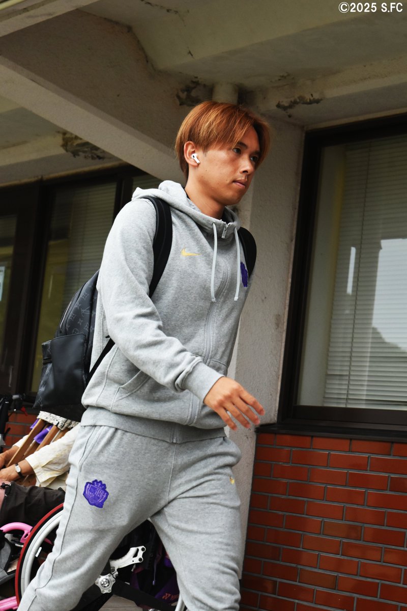 天皇杯2回戦🆚Brew SAGA】 選手を乗せたバスがスタジアムに到着しま