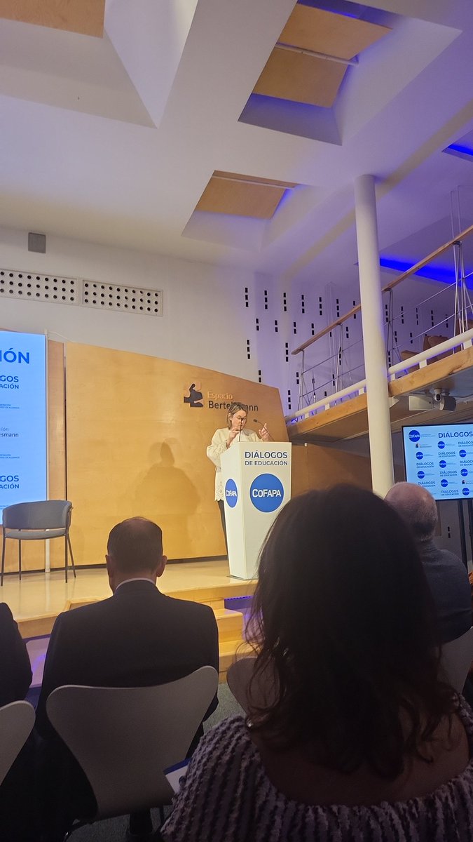 Comienza el #45DialogoEducacion de <a href="/COFAPA_/">COFAPA 🧡</a> con #AbelardodelaRosa Secrtario de Estado de Educación <a href="/f_ense_uso/">FEUSO</a>