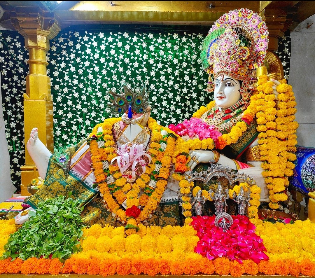 *श्री भालका तीर्थ (कृष्ण धाम), प्रभासक्षेत्र - गुजरात (सौराष्ट्र),*
दिनांकः 11 जून 2025,ज्येष्ठ पुर्णिमा - बुधवार
*मध्याह्न शृंगार*
