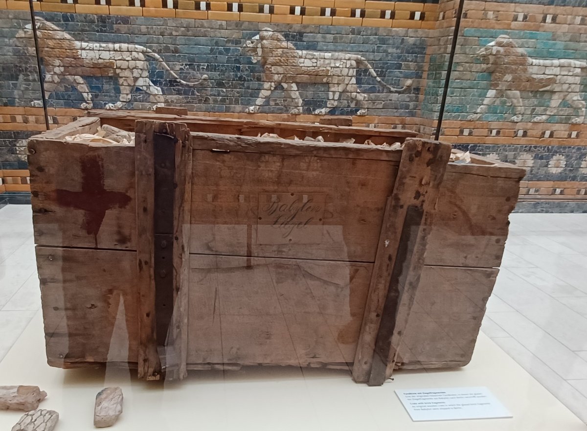 📷 Sabíeu que com a socis/sòcies us podem publicar les vostres fotos de viatge més impactants al nostre web? Com la que ens acaba d'enviar el nostre soci Miquel Dorca de la Sala dels Lleons de Babilònia al Museu de Pèrgam de #Berlin 🏺🦁🇩🇪
geografica.cat/juny-2025-miqu…