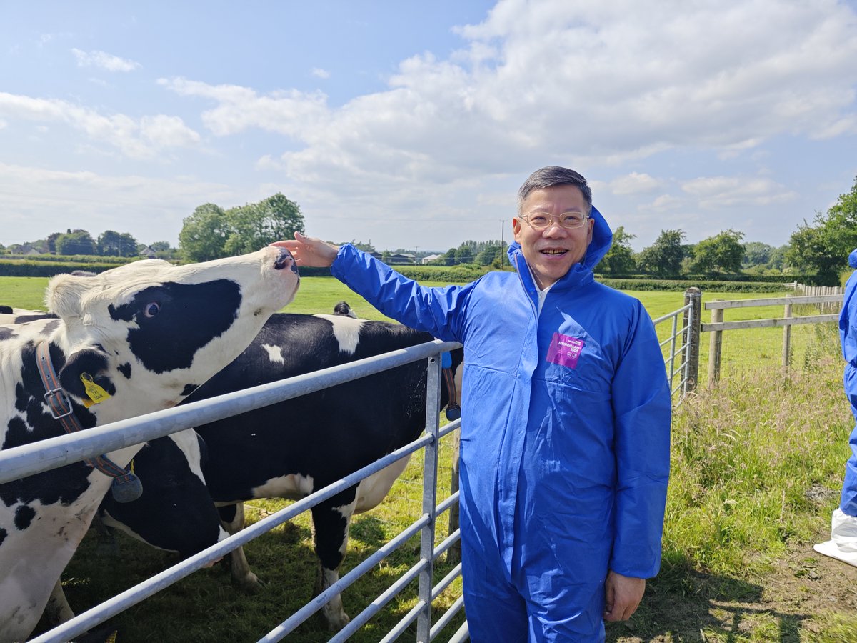 CCGBelfast's tweet image. My visit to @DiscoverCAFRE was absolutely brilliant! So much knowledge, such engaging people, and truly eye-opening insights into the future of agriculture &amp;amp; food production. A must-visit if you're interested in this sector! � #CAFRE #AgTech #FutureFarming #Enlightening #NI