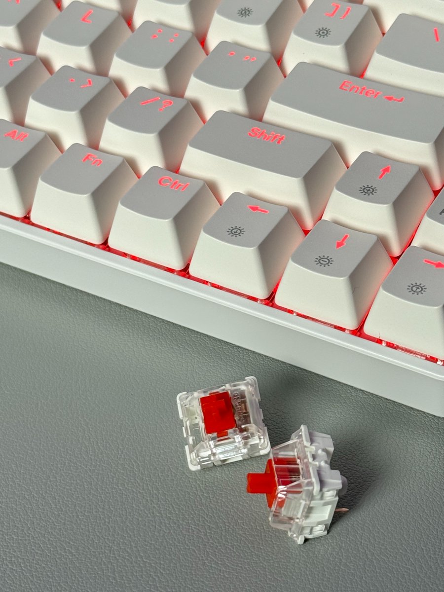 EffyFifine's tweet image. ✨What marks the beginning of a desktop aesthetic revolution? 
🎯More surprises are on the way.

#fifine #desksetup #redswitch #comingsoon #newdrop