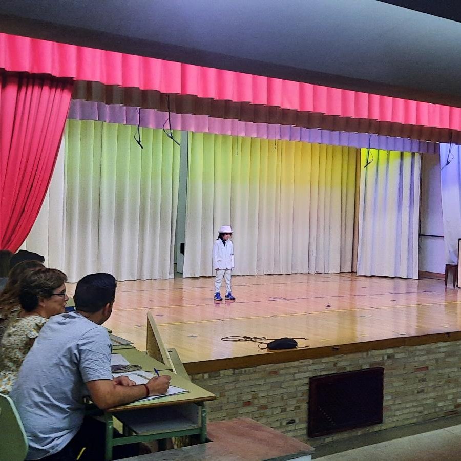patrociniosj's tweet photo. 🎤 ¡Ahora mismo vivimos momentos mágicos en el Got Talent de Primaria del Patrocinio! Talento, alegría y mucha emoción en el escenario 👏🌟
Descubre más sobre esta experiencia única aquí 👉 https://t.co/foKFNIhAtp
#GotTalentPatro #TalentoEnPrimaria #VivirElPatro https://t.co/HKlx0wdTSI