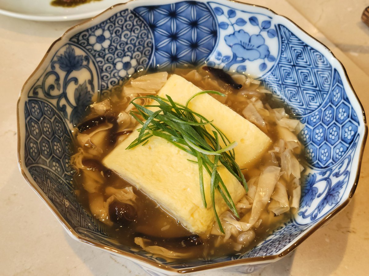 １度は行って欲しい！！
『極上の八菓料理』
　どれを食べても美味しい🍽️🍻
　その理由は…㊙️

#八菓（HAKKA）#京都河原町
