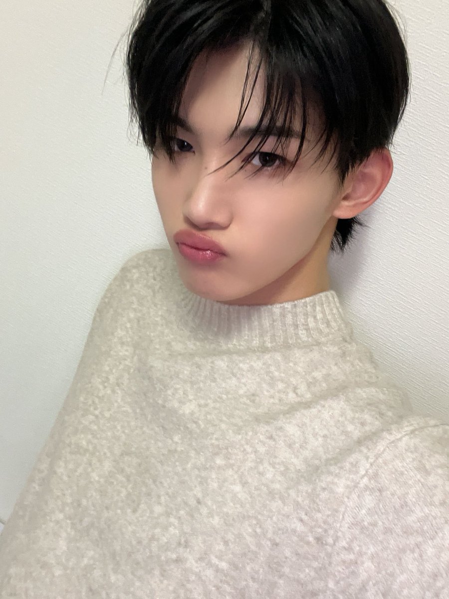 jokarufiles's tweet photo. today's jokaru: noot noot 😗 https://t.co/uPo8uxKdir