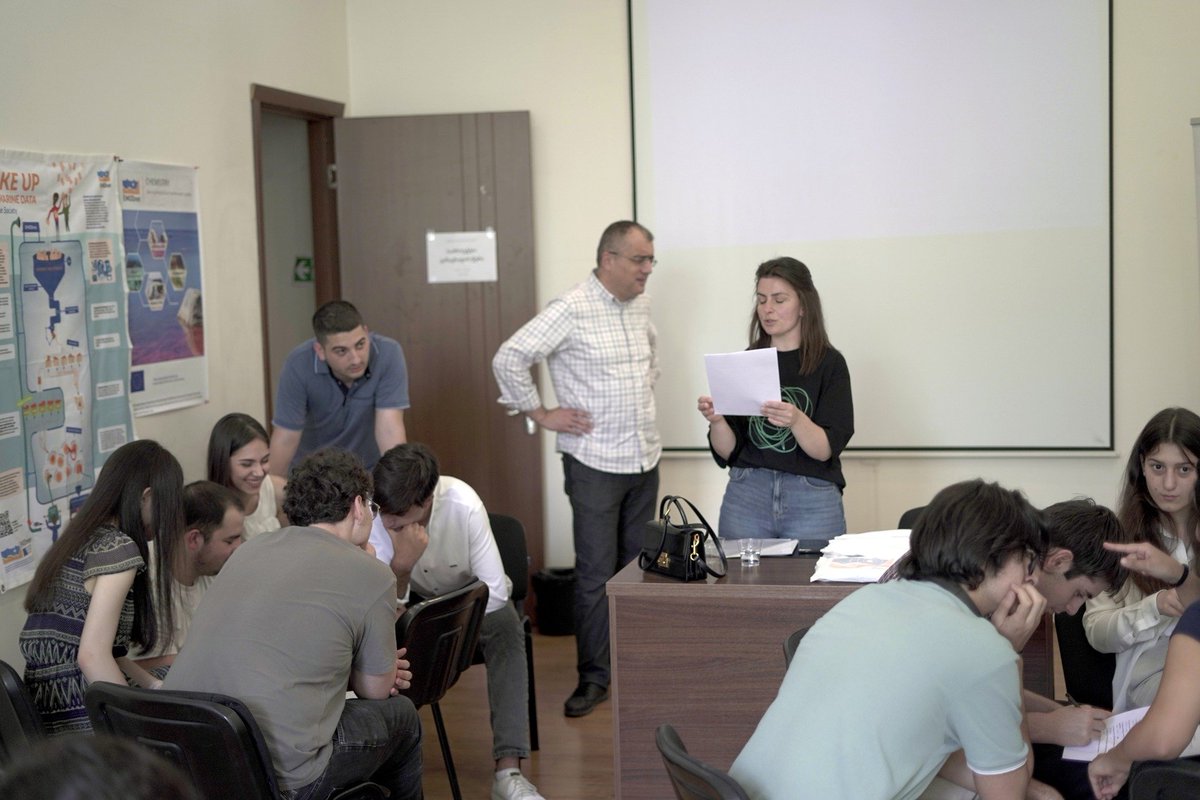 BRIDGE Black Sea (@bridge_blacksea) on Twitter photo On the recent #WorldOceansDay, young scientists gathered under BRIDGE-BS and <a href="/EMODnet/">EMODnet</a>!
Our partner <a href="/TbilisiU/">Tbilisi State University</a> hosted an educational event to raise awareness about multi-stressors of #BlackSea and its protection with informative presentations, film screenings and engaging quizzes. On the recent #WorldOceansDay, young scientists gathered under BRIDGE-BS and <a href="/EMODnet/">EMODnet</a>!
Our partner <a href="/TbilisiU/">Tbilisi State University</a> hosted an educational event to raise awareness about multi-stressors of #BlackSea and its protection with informative presentations, film screenings and engaging quizzes.