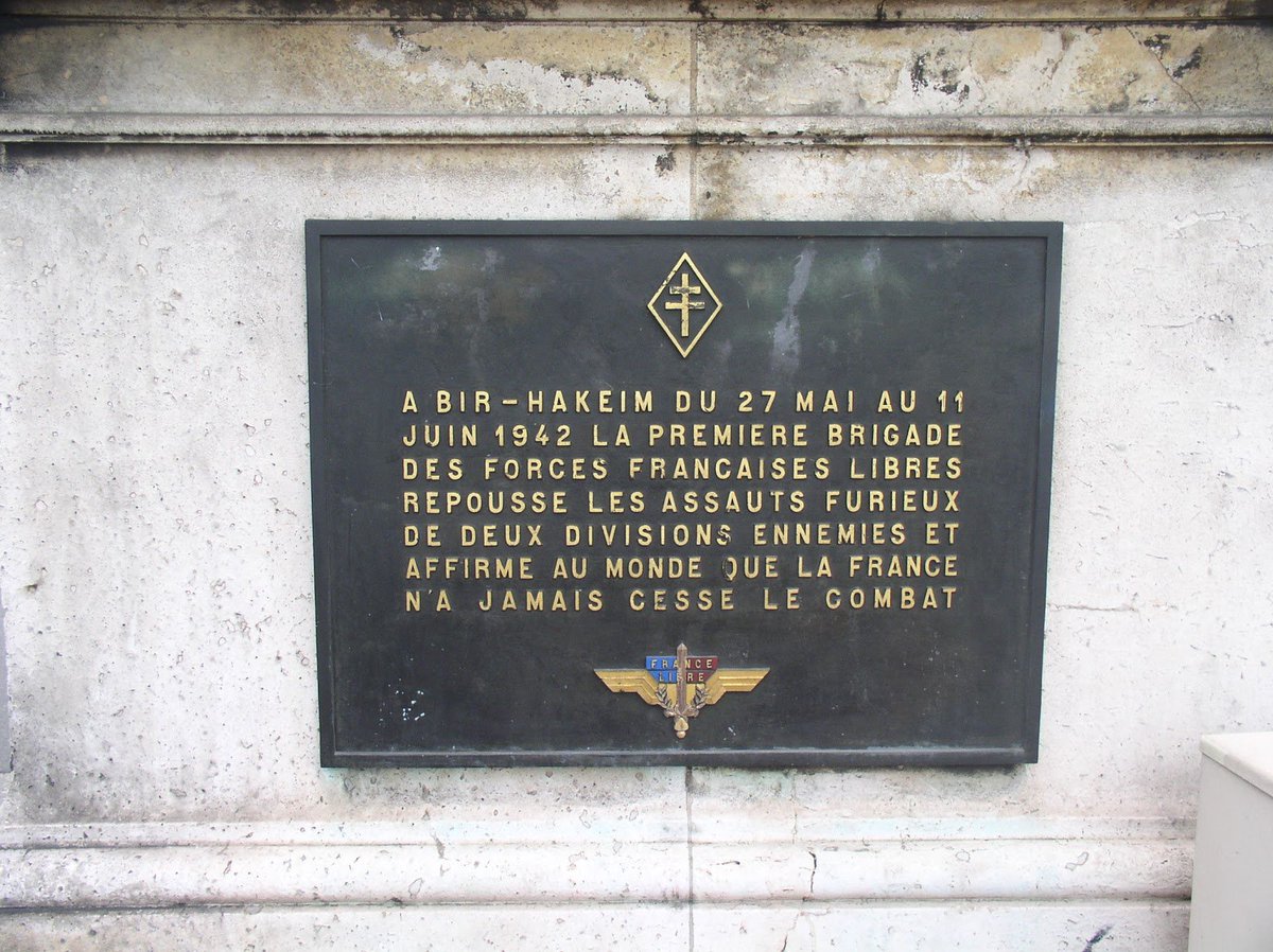 Bir-Hakeim, souvenons nous 83 ans après de cette bataille du Gal Kœnig  du 27/05 au 11/06/1942 durant la guerre du désert; Ce fait d'armes a été le début de la participation militaire de nos Forces françaises libres. Honneur à nos soldats venus de tous horizons (légionnaires...)