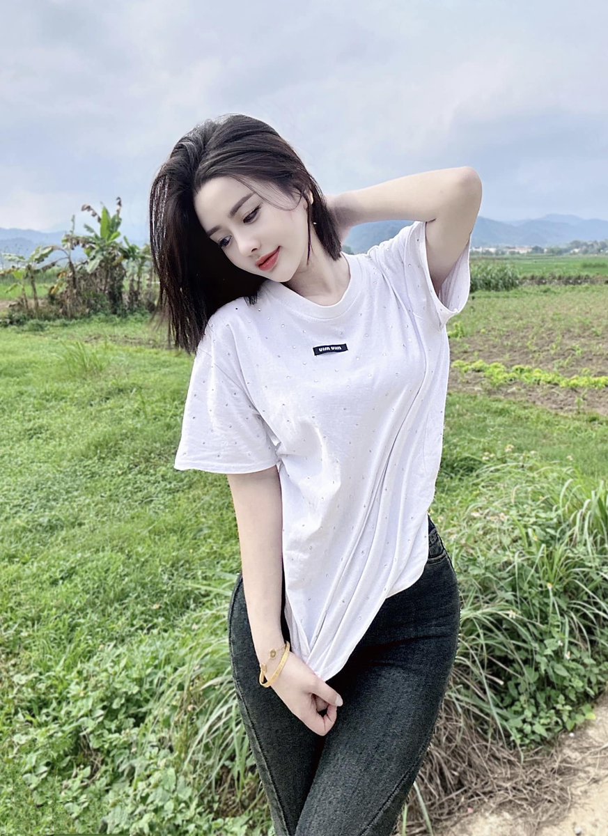 MeoMyne's tweet photo. Có chút bưởi quê biếu các bác 🫣
Inbox để tìm hiểu thêm nhiều chi tiết 🤤 https://t.co/mhABp0JxVe