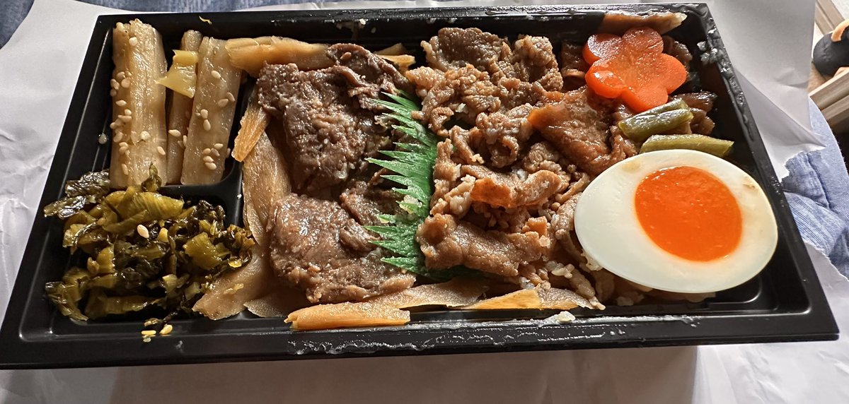 梅雨入りしちゃいました😂
雨の日でもマッサージで気持ちよくなってください🙇

差し入れいただきました🍱
ありがとうございます😭

▷▶︎予約
HP：x.gd/x905u
LINE：lin.ee/cBpb4Vw