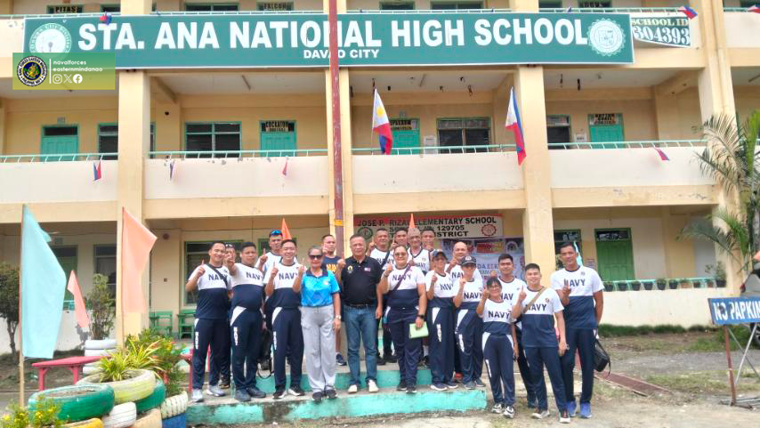 LOOK | OneNFEM conducts Brigada Eskwela at Santa Ana National High School.

Read here; facebook.com/share/p/16gTUh…

#ProtectingtheSeasSecuringOurFuture
#ModernandMultiCapablePHNavy
#OneAFPOnePhilippines
#StrongAFPStrongPhilippines