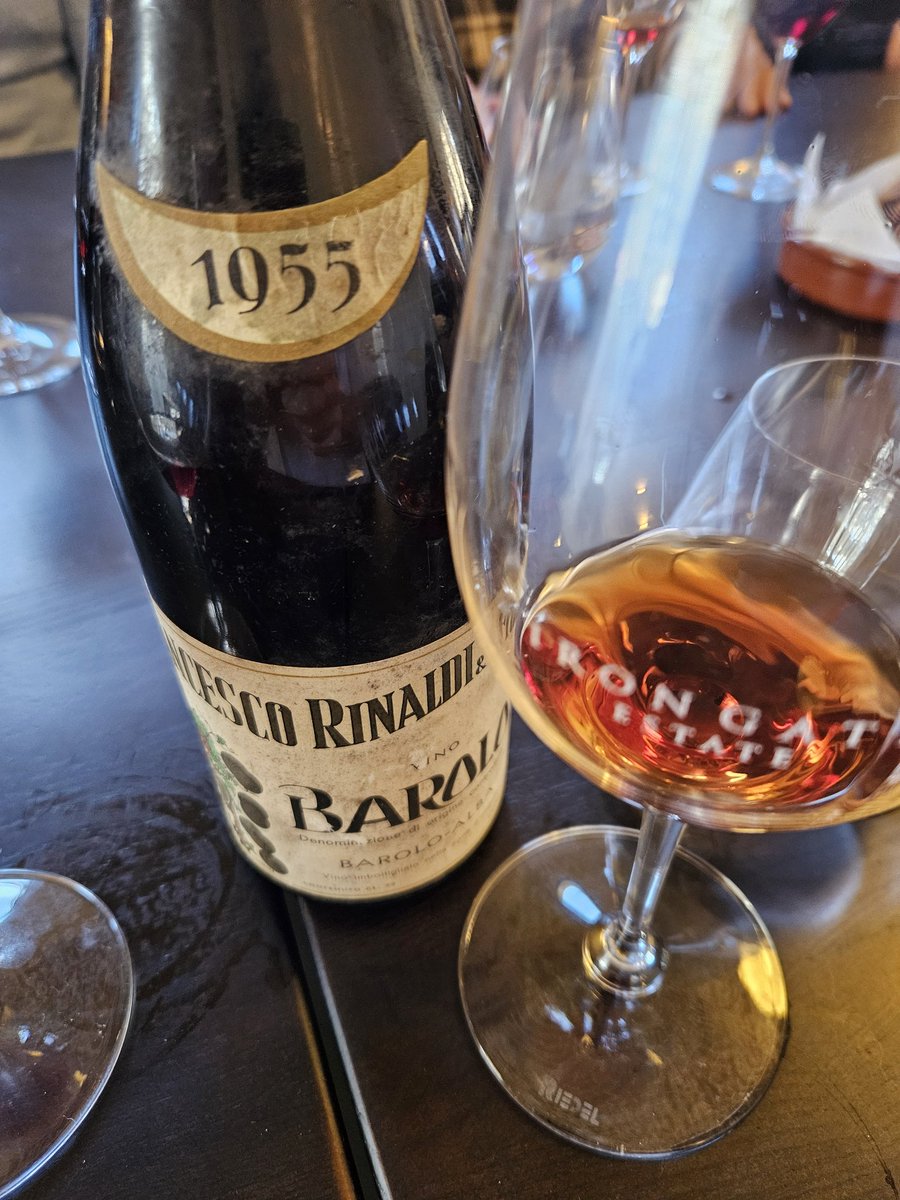 Opened in honour of a mates 70th. Pale, Campari and glace fruit finish. So good.
Great Barolo #francescorinaldi