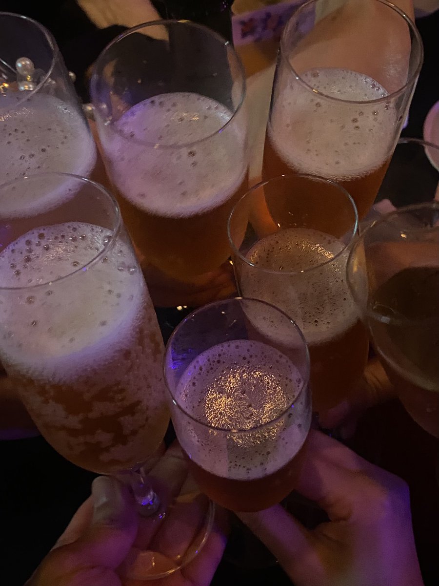 #サイレントムーン #渋谷 #水曜日 
梅雨入り週の真ん中水曜日。
冷たいお酒片手に楽しみましょう！
今宵も20時オープン☆