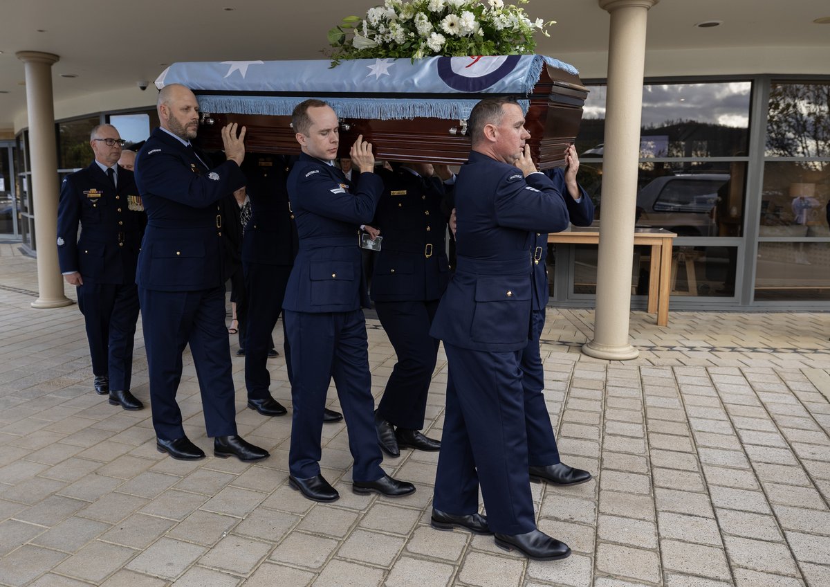 AusAirForce's tweet image. Air Force aviators honoured the incredible life and service of FLTLT Roger ‘Brian’ Winspear, AM, who passed away at 104.
From surviving the Bombing of Darwin to shaping Tasmania’s tourism industry, Brian’s legacy is one of courage, service and community. 💙