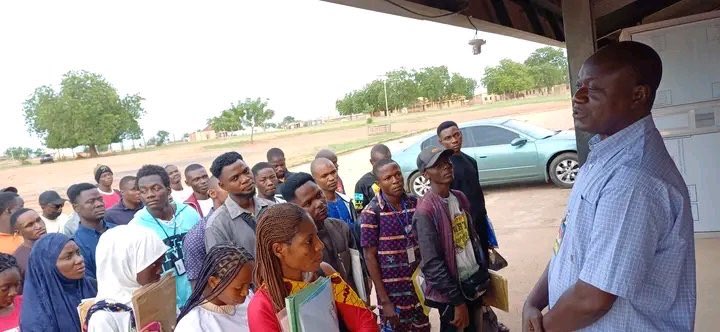 NYSC4U's tweet image. 📍 DIRECTION TO NYSC BENUE ORIENTATION CAMP

The NYSC Permanent Orientation Camp, Benue State, is located at Wannune, Tarka Local Government Area, along Makurdi–Gboko Road.

Safe journey, Prospective Corps Members! 

#NYSCBenue #OrientationCamp #BatchAStream2