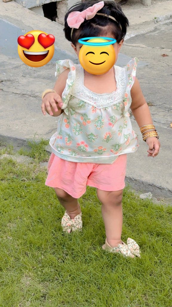 I know a little Girl who puts the beauty in my World ❤️❤️❤️ <a href="/A_Far81/">A Farooq</a>