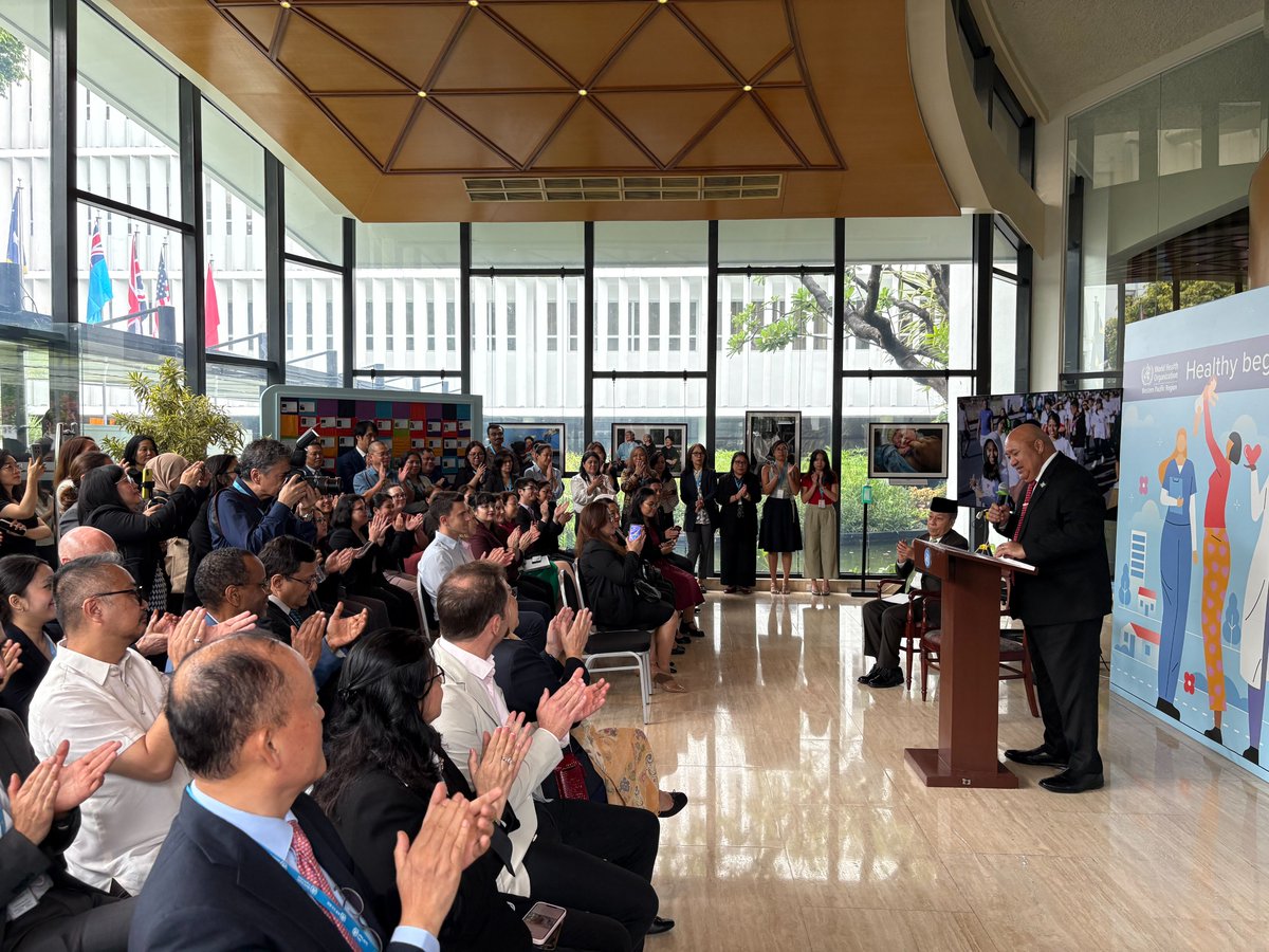 RD_WPRO's tweet photo. Selamat datang! 

A warm welcome to the Republic of #Indonesia, whose flag now flies high at @WHOWPRO, marking the country's reassignment  from the @WHO South-East Asia Region to the Western Pacific.

🇮🇩, home to >280 million people, joins our 37 other Member States & areas in a diverse & dynamic region representing more than a quarter of the 🌏's population.

Indonesia’s move is a powerful testament to its  commitment to global solidarity & regional cooperation - at a time when unity & multilateralism are more vital than ever for health & sustainable development.

In my homeland of Tonga, we say "Mālō e tau lava" – a heartfelt toast to shared moments & enduring bonds. 

Today, we raise that toast to Indonesia - honoured to walk this path together, toward our shared vision of #HealthForAll!