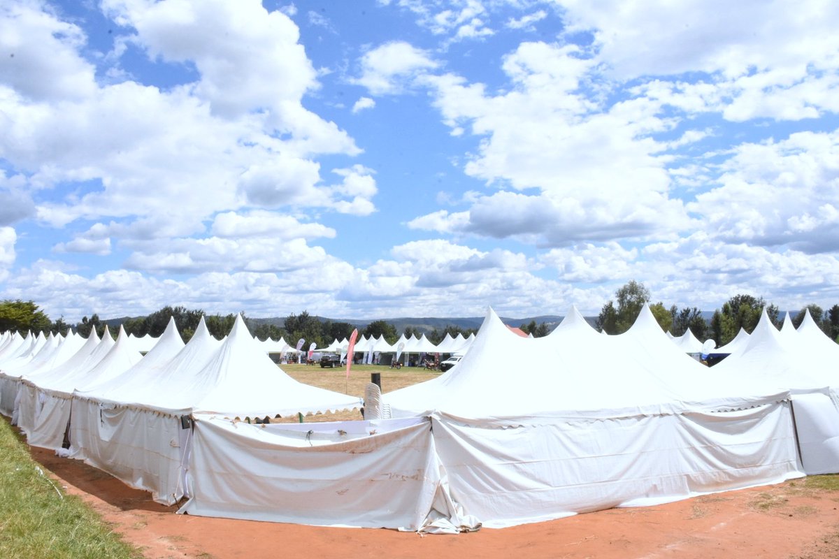 Gatsibo District (@gatsibodistrict) on Twitter photo Abafashamyumvire ba <a href="/DOTRwanda/">DOT Rwanda</a> bakoze y'ubukangurambaga ku rubyiruko rukora ubucuruzi buciriritse no kwigisha abaturage kwisabira serivise hifashishijwe ikoranabuhanga. <a href="/RwandaLocalGov/">Ministry of Local Government | Rwanda</a> <a href="/RwandaICT/">Ministry of ICT and Innovation | Rwanda</a> <a href="/RwandaEast/">πππ¬πππ«π§ ππ«π¨π―π’π§ππ | ππ°ππ§ππ</a>
#GatsiboJADFOpenDay2025 Abafashamyumvire ba <a href="/DOTRwanda/">DOT Rwanda</a> bakoze y'ubukangurambaga ku rubyiruko rukora ubucuruzi buciriritse no kwigisha abaturage kwisabira serivise hifashishijwe ikoranabuhanga. <a href="/RwandaLocalGov/">Ministry of Local Government | Rwanda</a> <a href="/RwandaICT/">Ministry of ICT and Innovation | Rwanda</a> <a href="/RwandaEast/">πππ¬πππ«π§ ππ«π¨π―π’π§ππ | ππ°ππ§ππ</a>
#GatsiboJADFOpenDay2025